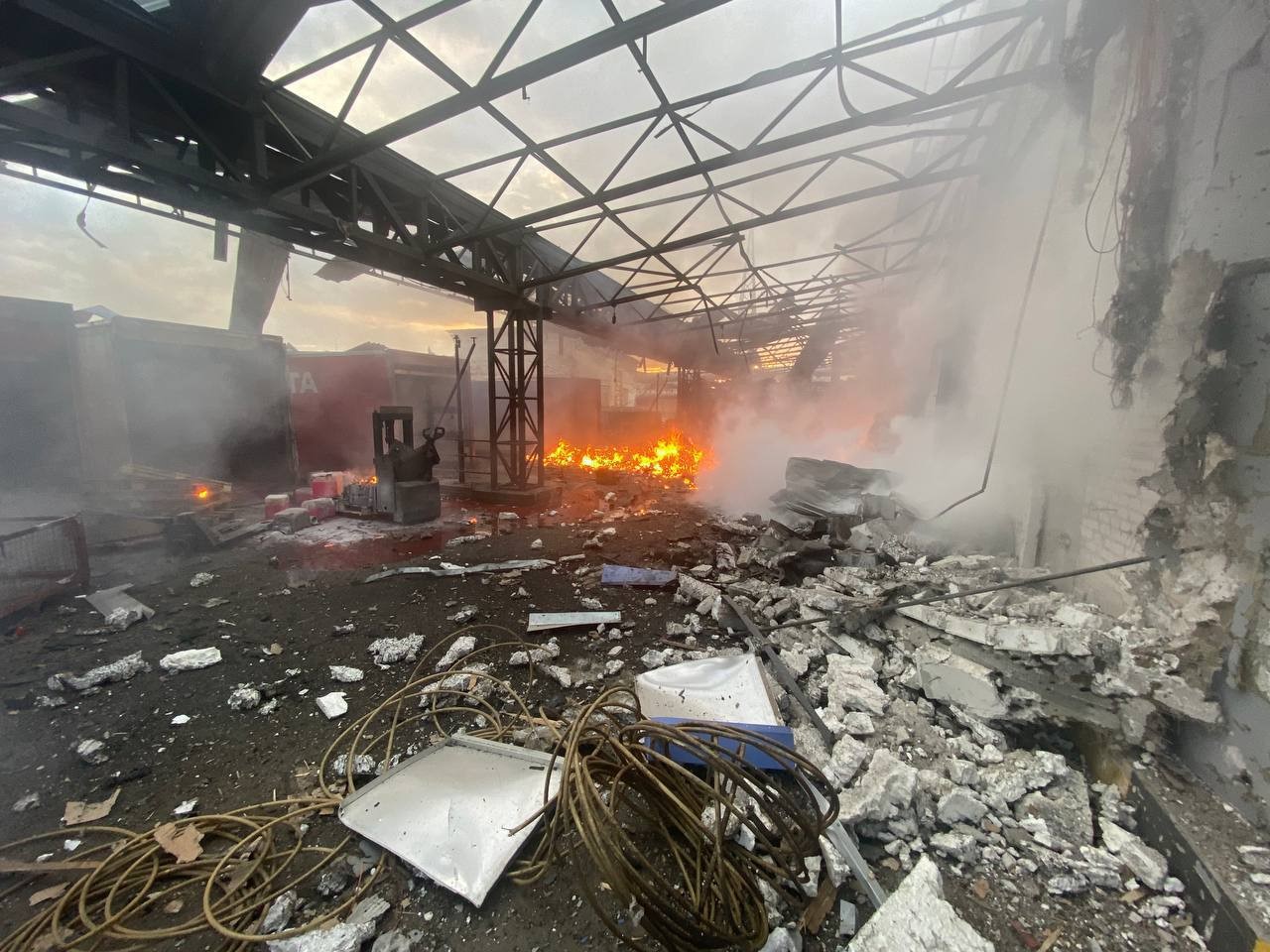Russian strikes in three regions: the targets were “Naftogaz” in the Chernihiv region, “New Mail” in Kharkov and residential buildings in the Dnieper