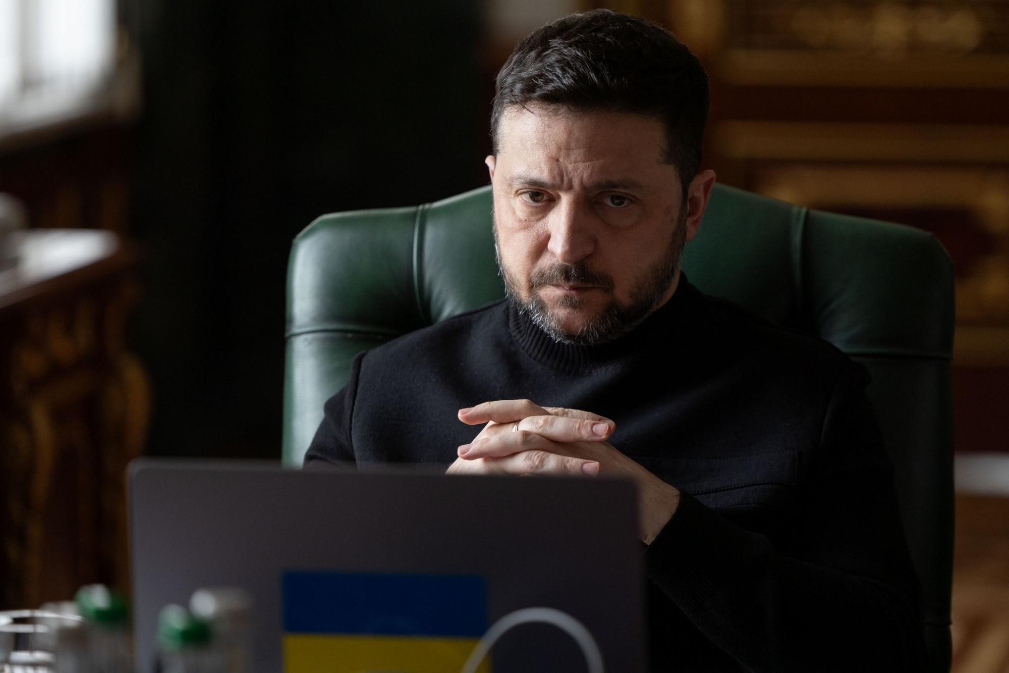 Відповідальні за ракетні атаки на Україну та причетні до тіньового флоту Росії. Володимир Зеленський ввів нові санкції