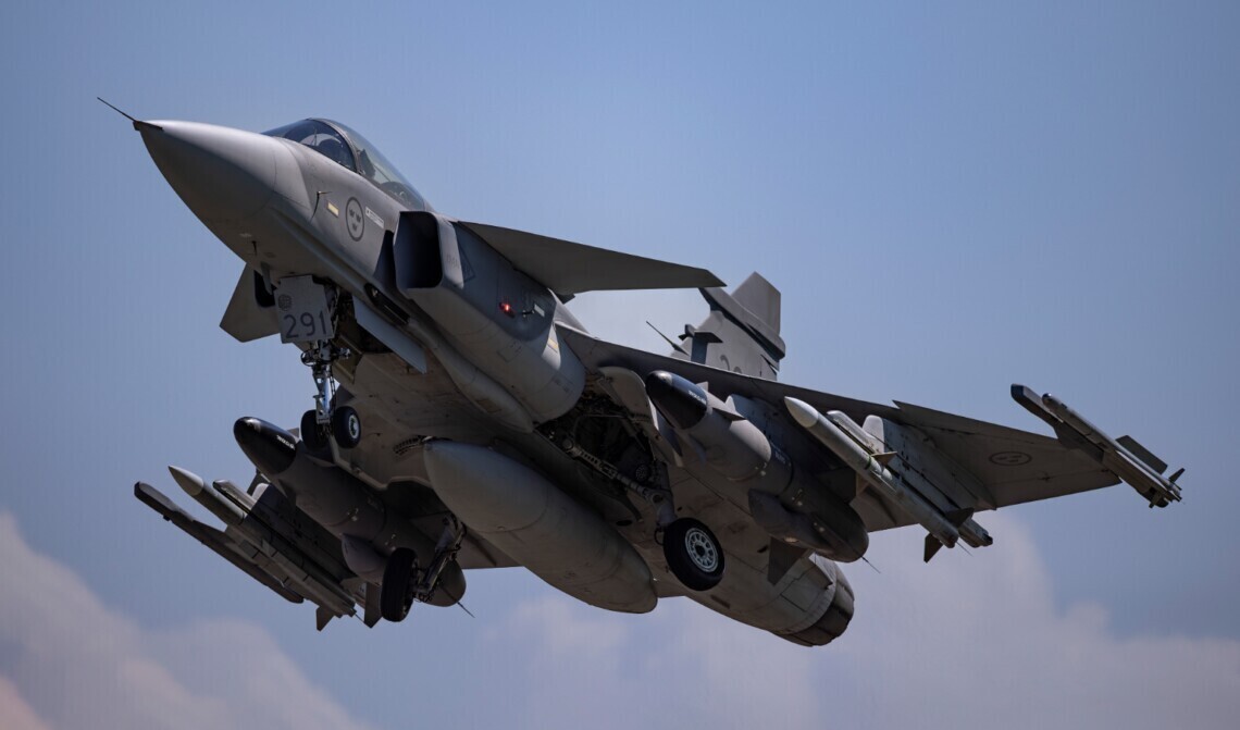 Sweden gives Ukraine the first 16 Gripen fighters for free – the agreement was signed