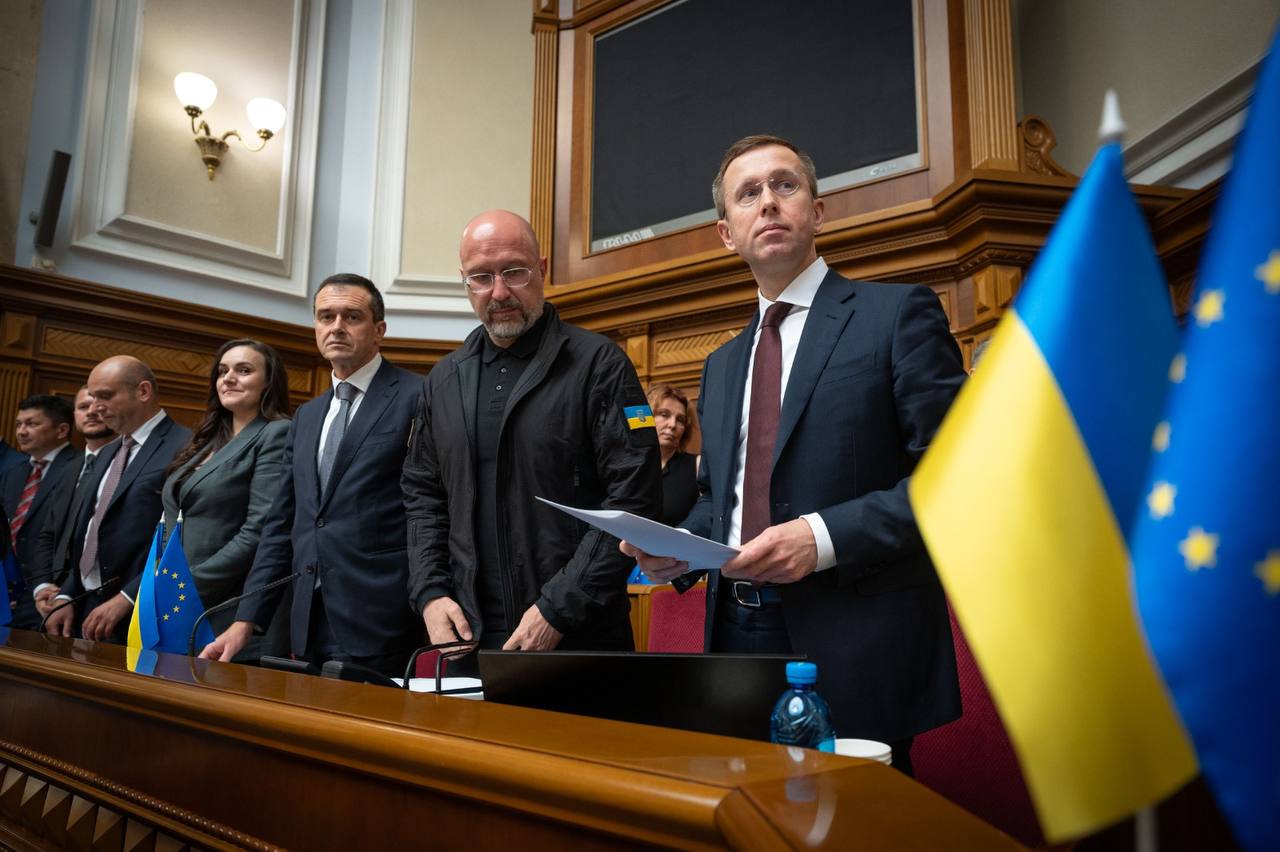 Верховная Рада утвердила состав правительства Сергея Корецкого