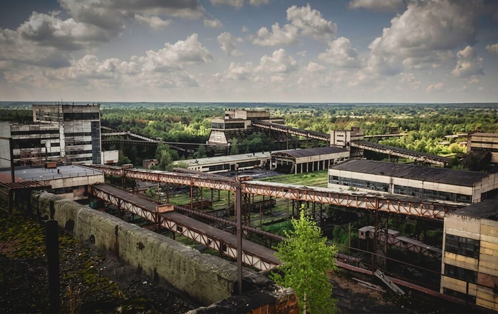 Suspension of Chervonohrad Enrichment Factory Threatens Mines in Lviv Region