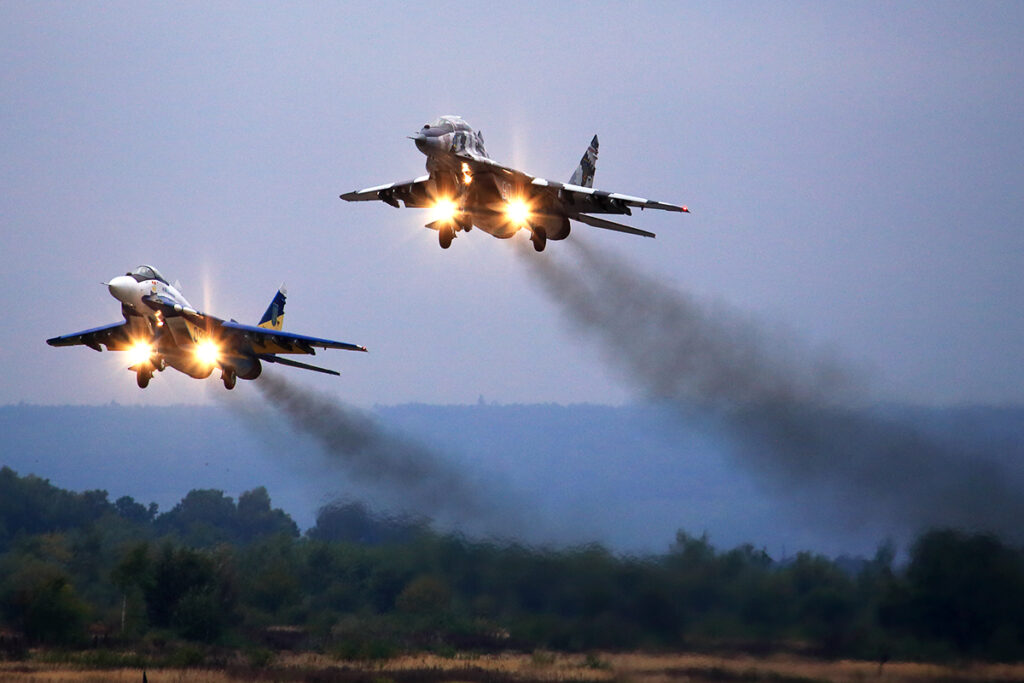 Su-27 fighter jet; Ukrainian Air Force; aerial bomb strike Su-27 fighter jet; Ukrainian Air Force; aerial bomb strike