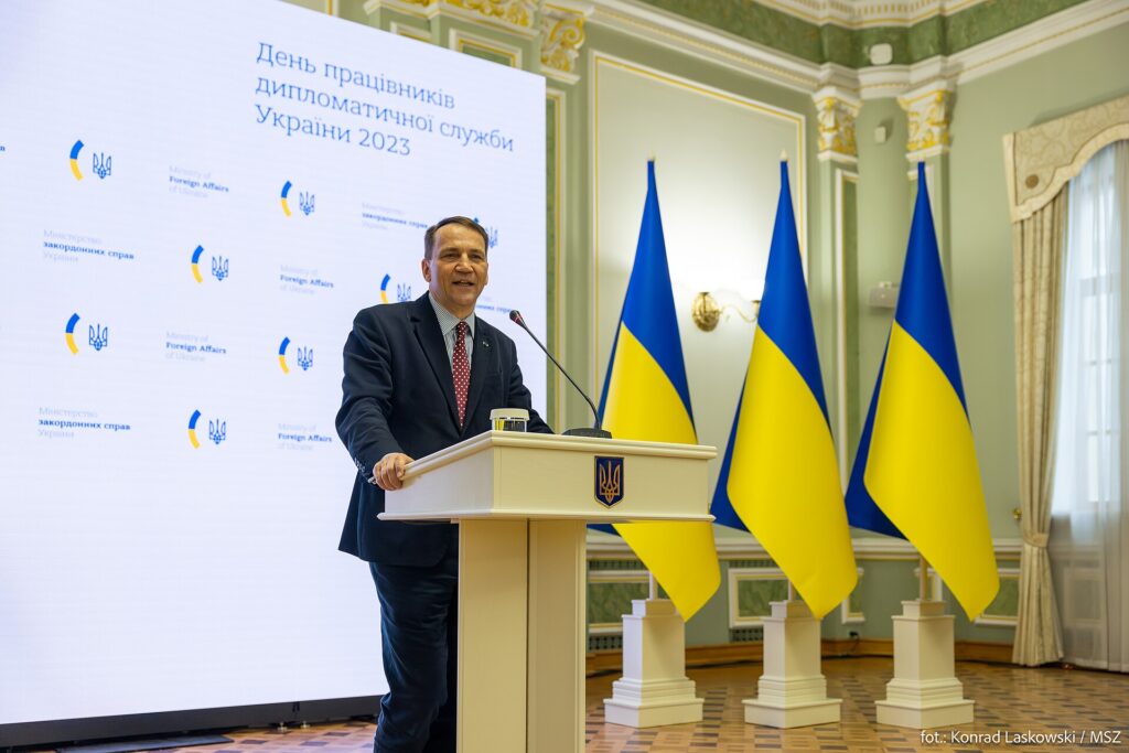Radoslaw Sikorski; European Union flag; European military Radoslaw Sikorski; European Union flag; European military