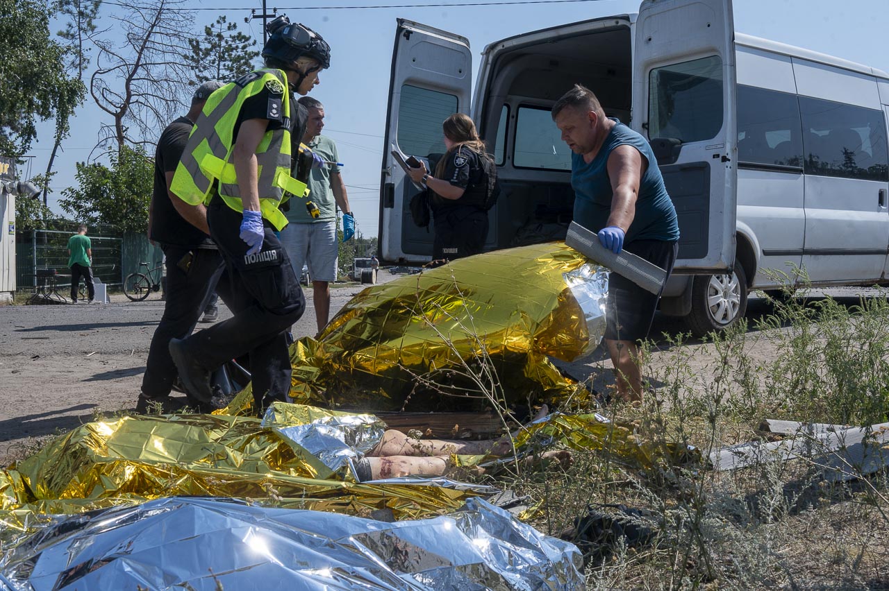 10 загиблих, щонайменше 18 постраждалих. У Печенігах на Харківщині завершені аварійно-рятувальні роботи