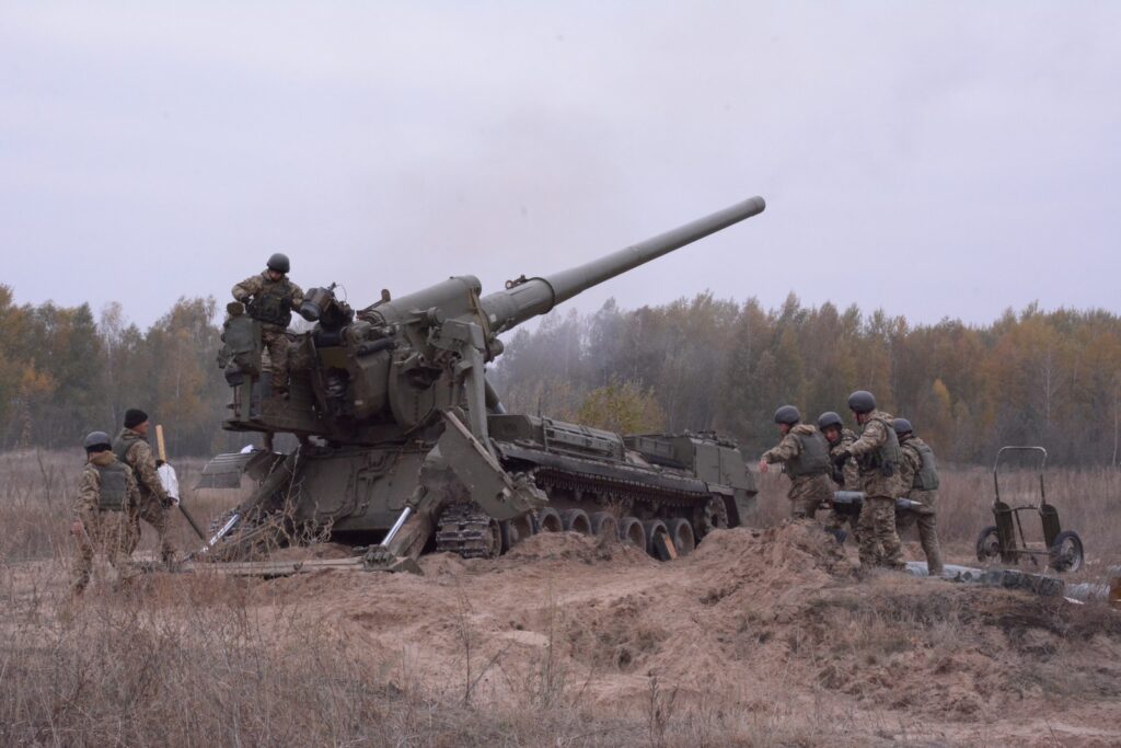 Ukrainian artillery; ZSU soldiers on frontline; destroyed russian equipment
