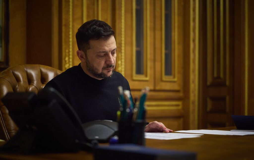 Зеленский назначил 16 судей ВАКС для получения транша ЕС Зеленский назначил 16 судей ВАКС для получения транша ЕС
