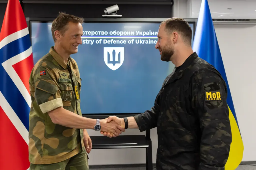 Україна та Норвегія готують угоду Drone Deal та обговорили протидію реактивним «шахедам» Україна та Норвегія готують угоду Drone Deal та обговорили протидію реактивним «шахедам»