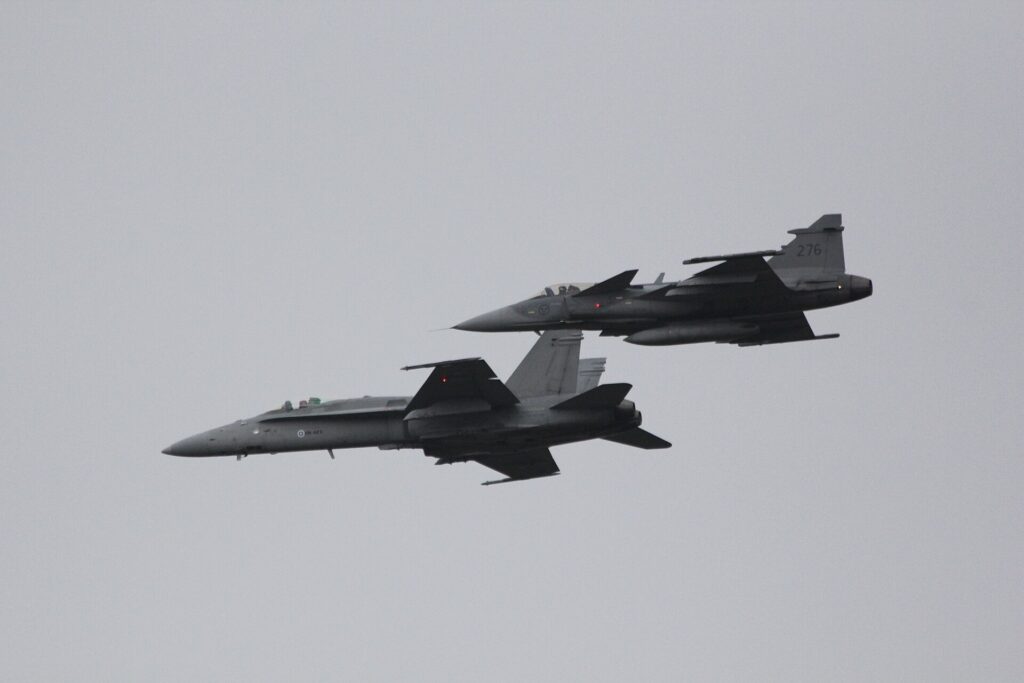 Двухместный истребитель «Gripen F» совершил первый полет Двухместный истребитель «Gripen F» совершил первый полет