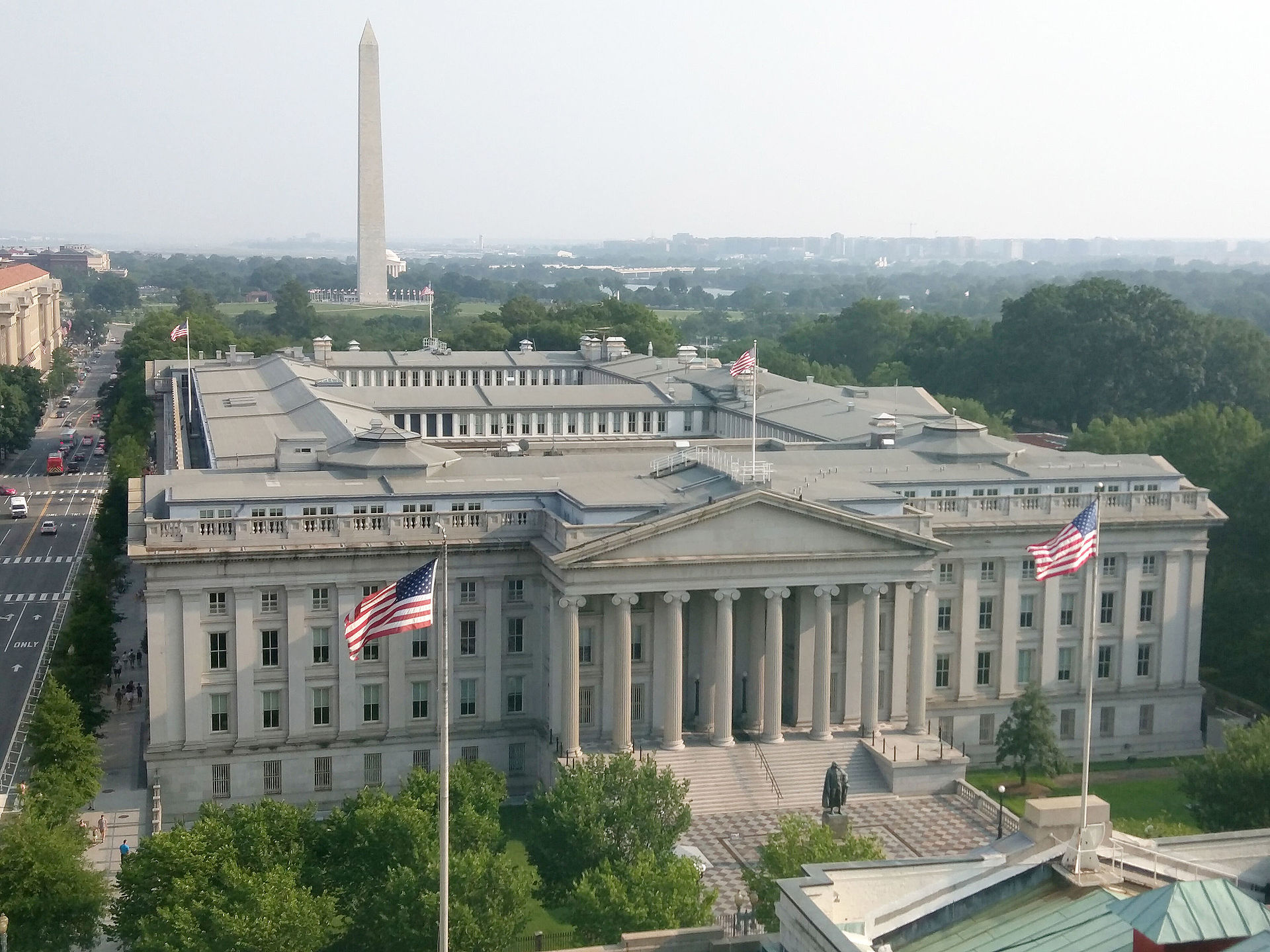 США зіткнулися з рекордним держборгом у 40 трильйонів доларів: чи загрожує країні дефолт