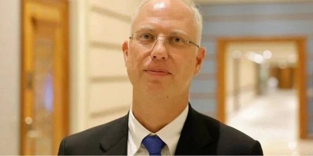 Посланник путина летит в США на встречу с командой Трампа Посланник путина летит в США на встречу с командой Трампа