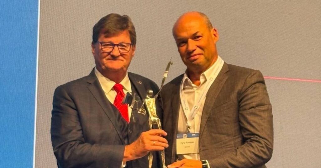 Совладелец «Сентравис» Юрий Атанасов получил отраслевую награду STS Executive of the Year