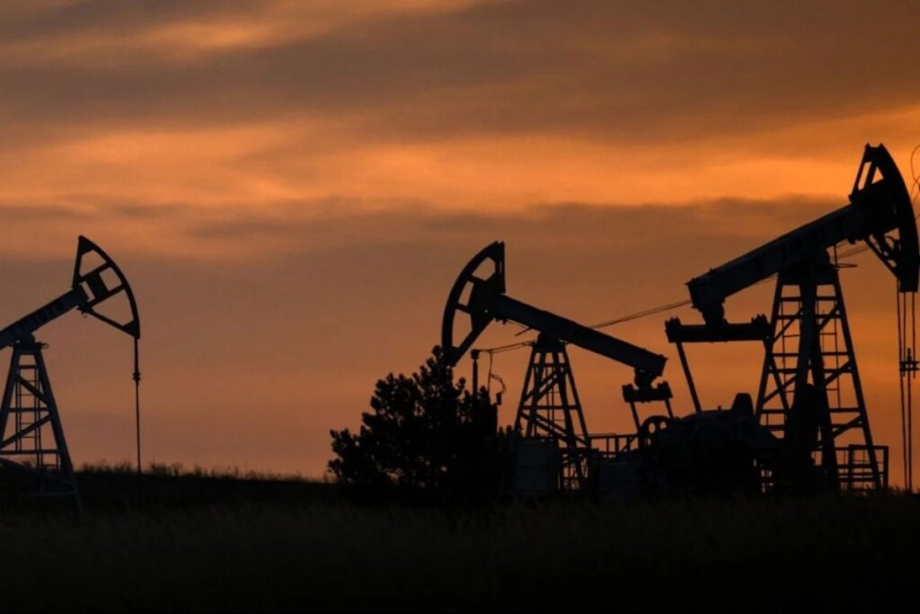 Нафта Brent подорожчала до 106,77 дол. через ризики перебоїв з Близького Сходу