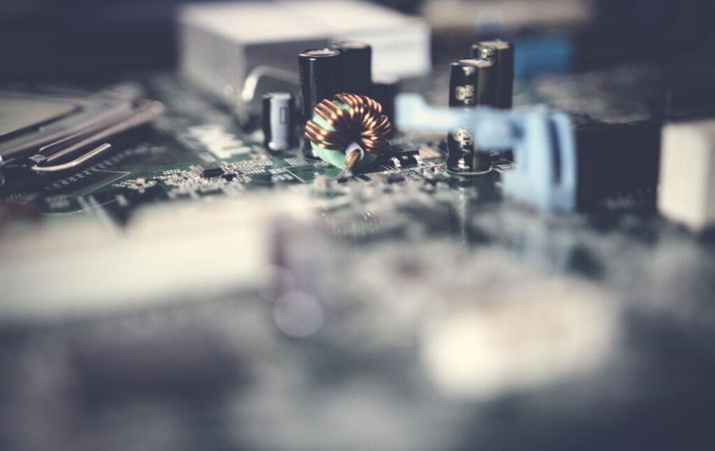 OpenAI и Synopsys разрабатывают автономную ИИ-систему для проектирования чипов OpenAI и Synopsys разрабатывают автономную ИИ-систему для проектирования чипов