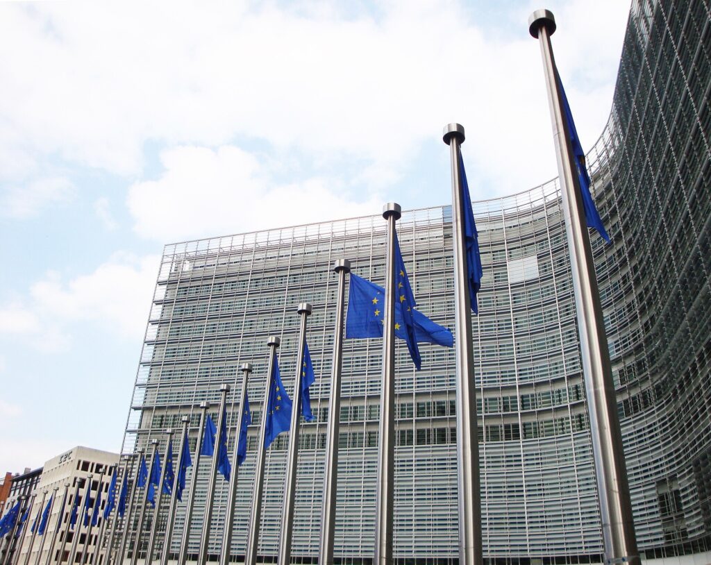 Украина закроет дефицит госбюджета за счет перераспределения и сокращения расходов на оружие Украина закроет дефицит госбюджета за счет перераспределения и сокращения расходов на оружие