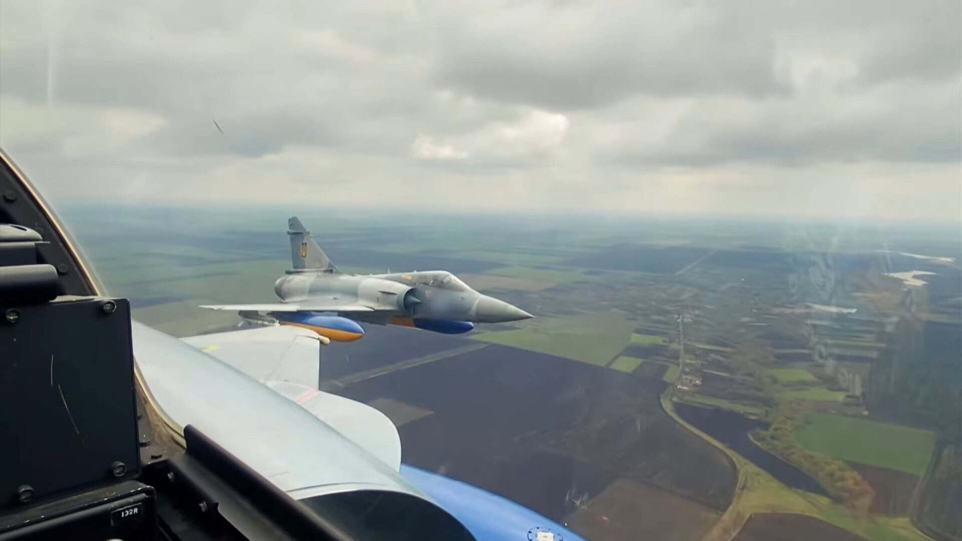 Ukrainian Mirage shoots down Banderol missile with onboard cannon for the first time