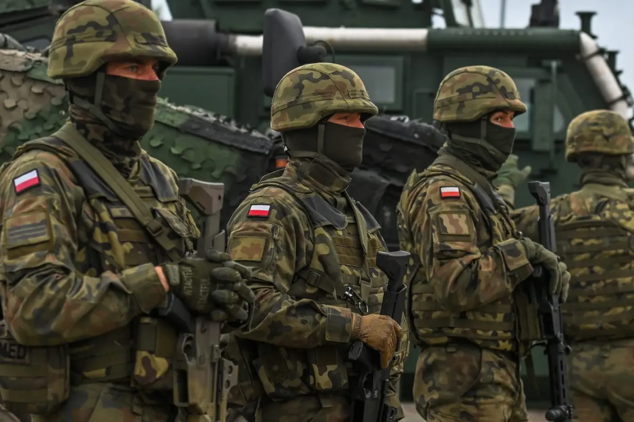 Польша усиливает военное присутствие у границы с Украиной