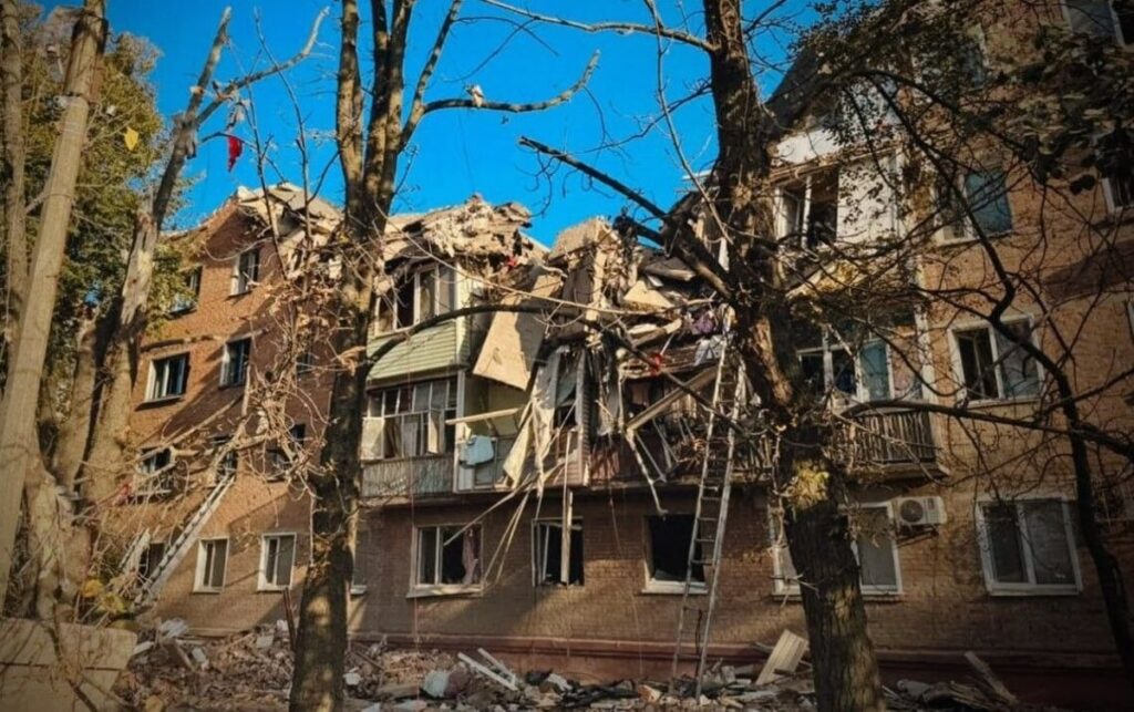 Дипломатія на тлі руїн: візит глави МЗС Британії до Прилук та інтеграція оборонних індустрій