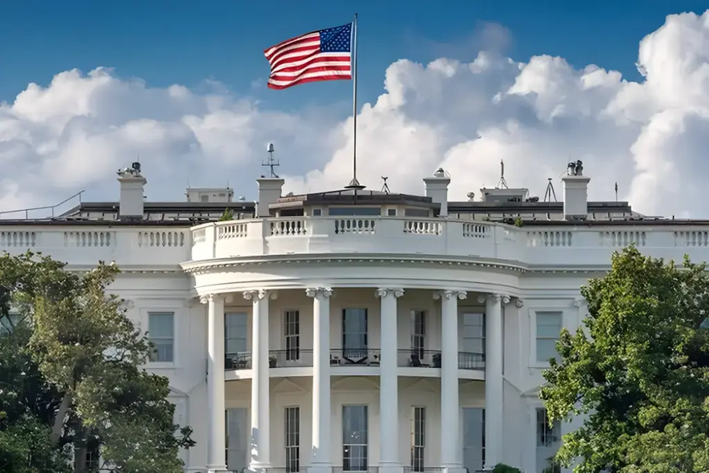 США угрожают заблокировать поставки оружия Украине из-за ударов по российским НПЗ, – FT