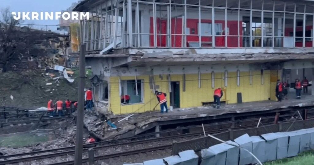 Наслідки російської атаки на станцію метро «Чернігівська» у Києві 19 жовтня