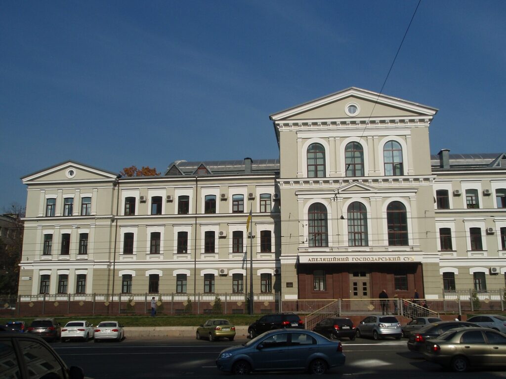 До 15 років в’язниці засудили харків’янку, яка шпигувала за військовими під виглядом прибиральниці