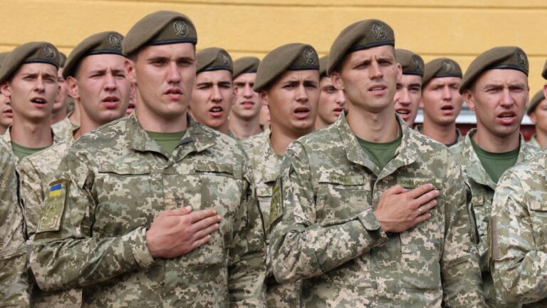 курсантам підвищать