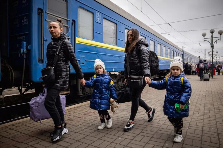 евакк дітей